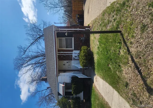 1st image of 20222 Greenlawn St, Detroit, MI 48221 1186 | MLS# 60984189