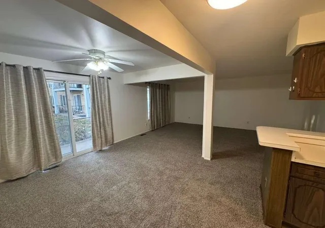 4th image of 37102 Aberdeen Dr, Sterling Heights, MI 48312