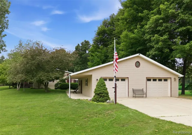Homes for sale in Attica, MI | 1995 Mitchell Lake Rd, Attica, MI 48412 | MLS# 61005994