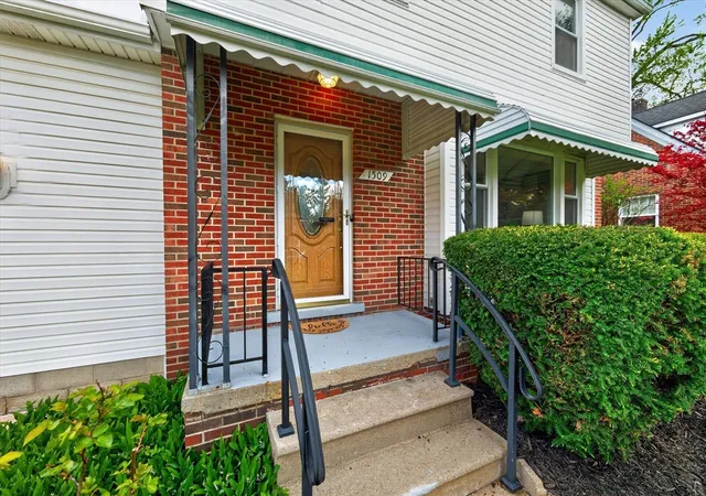 Homes for sale in Ann Arbor, MI | 1509 E Stadium Blvd, Ann Arbor, MI 48104 | MLS# 70539945