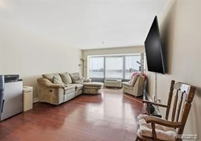 Homes for sale in Detroit, MI | 1001 W Jefferson Ave #12i, Detroit, MI 48226 4508 | MLS# 60965189
