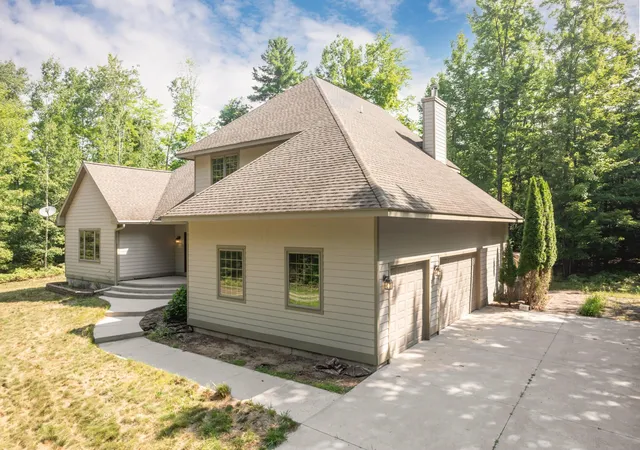 5th image of 3672 Dock Rd, Williamsburg, MI 49690 | MLS# 80072302