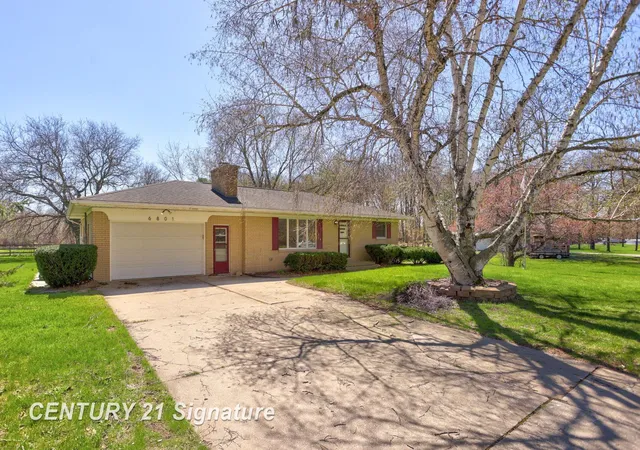1st image of 6801 Trinklein Rd, Saginaw, MI 48609 | MLS# 50204980