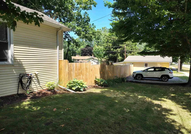 Photo 3 of Single family home for sale at 315 E Main St, Vernon, MI 48476 | MLS# 50213919 | Listing updated on 2026-08-07