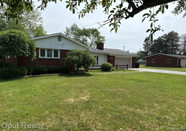 Homes for sale in Ida, MI | 7899 Ida East Rd, Ida, MI 48140 | MLS# 61000932