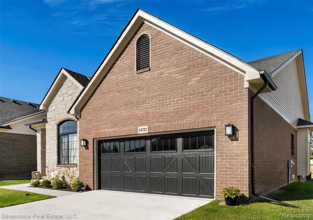 Photo 2 of Sale Pending at 18727 Saint Matthew Dr, Macomb, MI 48042 | MLS# 61013982 | Listing updated on 2026-07-29