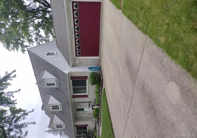 Homes for sale in Marysville, MI | 675 Montana St, Marysville, MI 48040 | MLS# 61006479