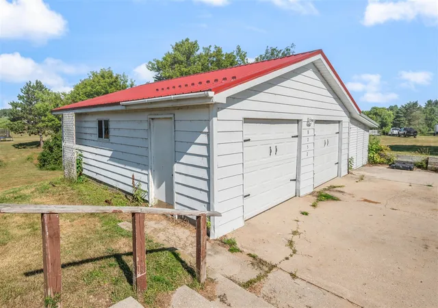 Photo 3 of Sale Pending at 8757 N Clare Ave, Harrison, MI 48625 | MLS# 70549286 | Listing updated on 2026-09-11