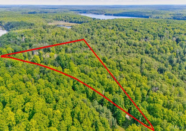 Photo 2 of Sale Pending at 6590 County Rd 445, Manistique, MI 49854 | MLS# 50220350 | Listing updated on 2026-09-07