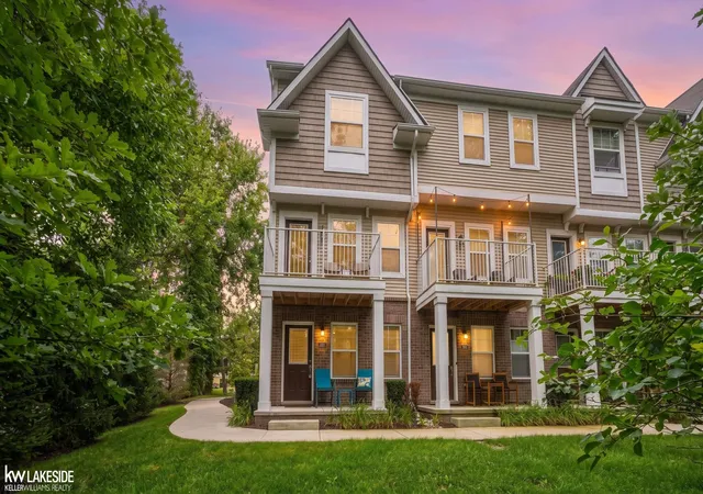 1st image of 3327 Parkways Blvd, Auburn Hills, MI 48326 | MLS# 50219305