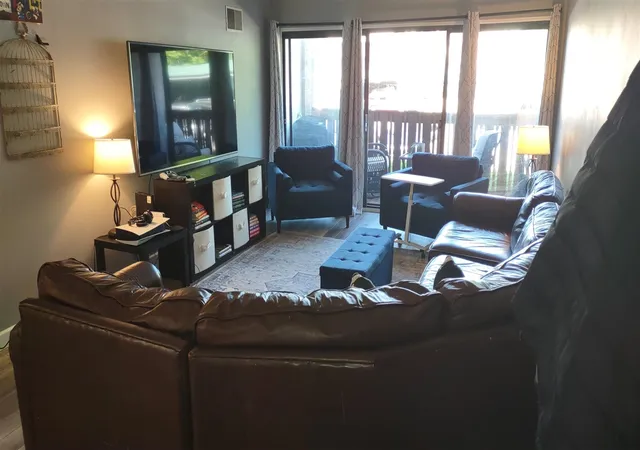Homes for sale in Ann Arbor, MI | 2140 Pauline Blvd #205, Ann Arbor, MI 48103 | MLS# 70540290