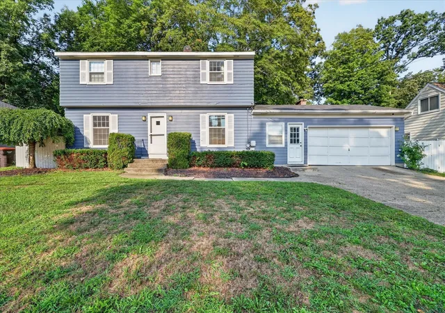 1st image of 4445 Marshall Ave, Kentwood, MI 49508 | MLS# 70554159