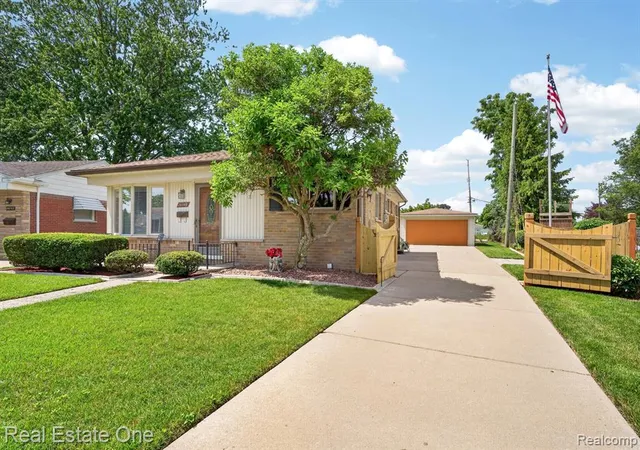 Homes for sale in Taylor, MI | 24749 Munson St, Taylor, MI 48180 | MLS# 61007624