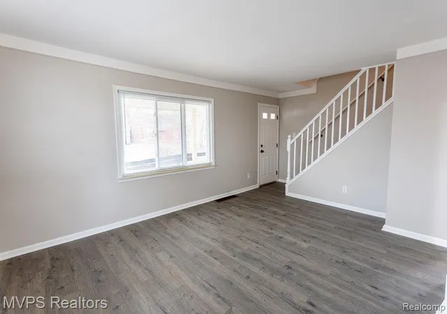 Homes for sale in Harper Woods, MI | 20220 Lancaster St, Harper Woods, MI 48225 | MLS# 60977015