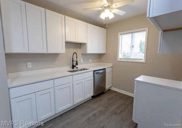 Homes for sale in Harper Woods, MI | 20220 Lancaster St, Harper Woods, MI 48225 | MLS# 60977015