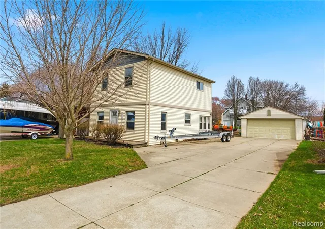 Homes for sale in Harrison Township, MI | 37886 Sunnybrook St, Harrison Township, MI 48045 | MLS# 61000437