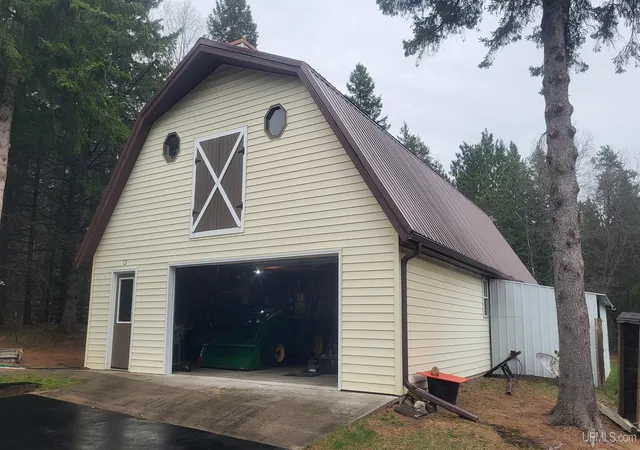 2nd image of 9332 Deer Lake Rd, Crivitz, WI 54114 | MLS# 50211196