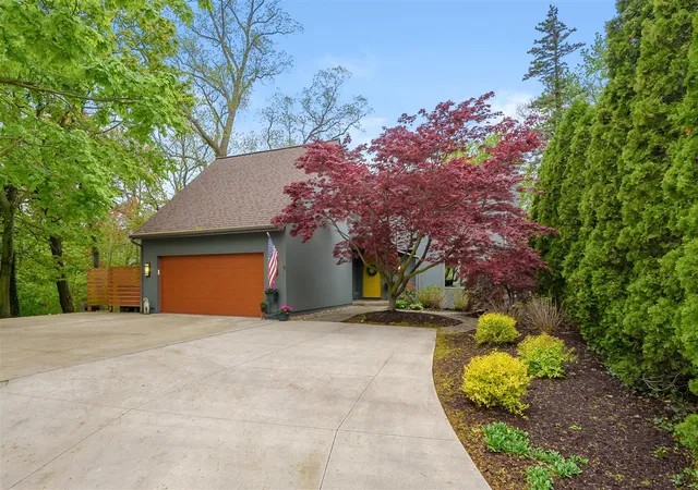 3rd image of 2320 Niles Ave, Saint Joseph, MI 49085 | MLS# 70528380