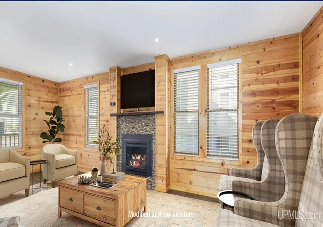 Homes for sale in Iron Mountain, MI | 601 E Margaret St, Iron Mountain, MI 49801 | MLS# 50212250