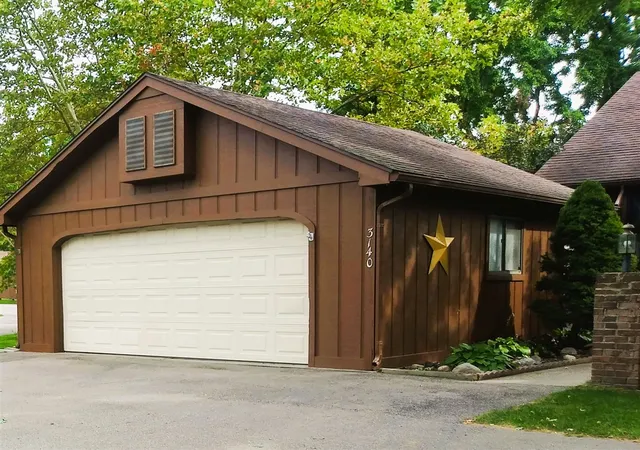 Listing Photo 4 - Condo for sale in building located at 3140 Old Kent Rd, Grand Rapids, MI 49512