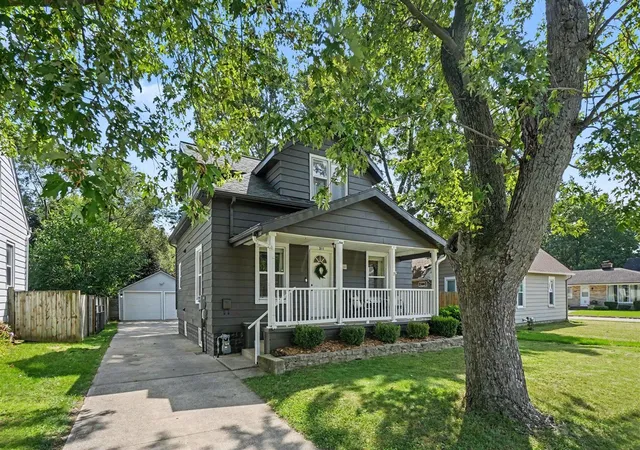 Photo 3 of Sale Pending at 311 Michigan St, Zeeland, MI 49464 | MLS# 70554794 | Listing updated on 2026-09-01