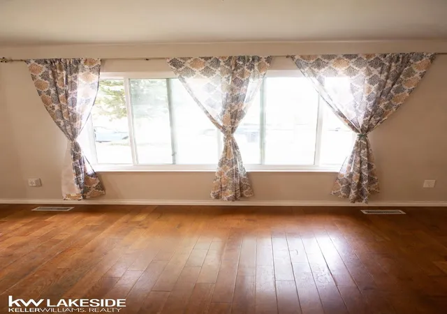 Photo 3 of Single family home for sale at 14544 Debbie Dr, Sterling Heights, MI 48313 | MLS# 50219450 | Listing updated on 2026-08-31