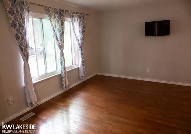 Photo 4 of Single family home for sale at 14544 Debbie Dr, Sterling Heights, MI 48313 | MLS# 50219450 | Listing updated on 2026-08-31