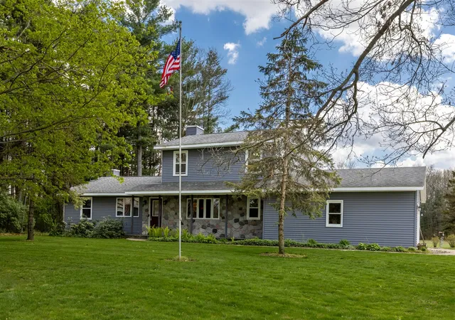 1st image of 26641 60th Ave, Mattawan, MI 49071 | MLS# 70523164