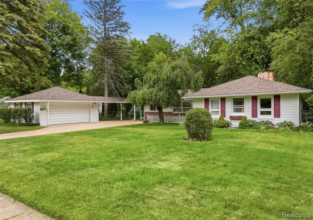 Homes for sale in Farmington, MI | 32425 Cloverdale Ave, Farmington, MI 48336 | MLS# 61005985