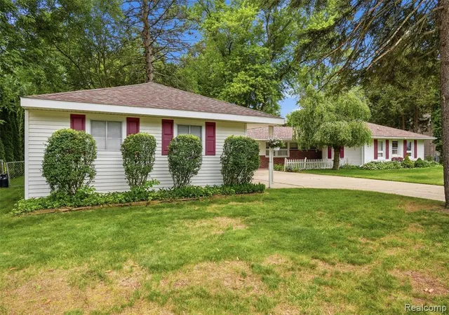 Homes for sale in Farmington, MI | 32425 Cloverdale Ave, Farmington, MI 48336 | MLS# 61005985