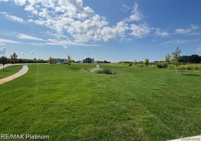 15th image of 6236 Brook Stone Ln, Linden, MI 48451 | MLS# 61006064