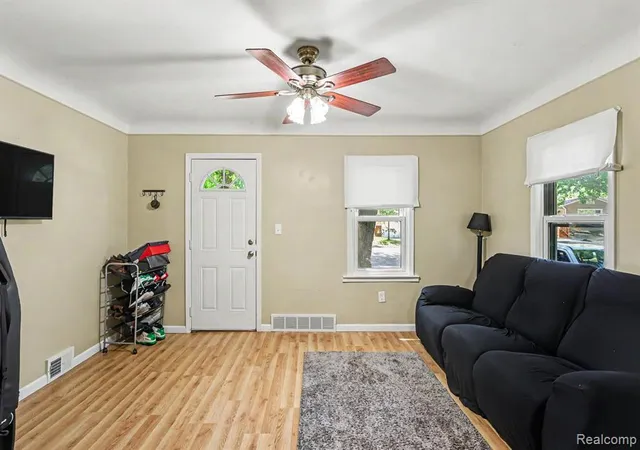 Photo 5 of Sale Pending at 21408 Collingham Ave, Farmington Hills, MI 48336 | MLS# 61012342 | Listing updated on 2026-08-24