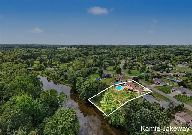 5th image of 8835 Hebert Dr, Greenville, MI 48838 | MLS# 70553505