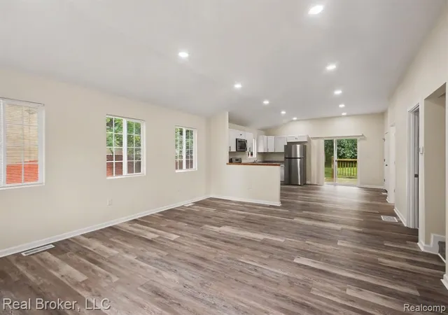 Photo 3 of Single family home for sale at 217 E Edgar Bergen Blvd, Decatur, MI 49045 | MLS# 61020812 | Listing updated on 2026-08-14
