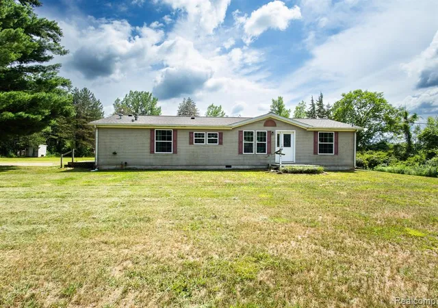 Photo 4 of Sale Pending at 2649 Brown Rd, Millington, MI 48746 9636 | MLS# 61014371 | Listing updated on 2026-09-13