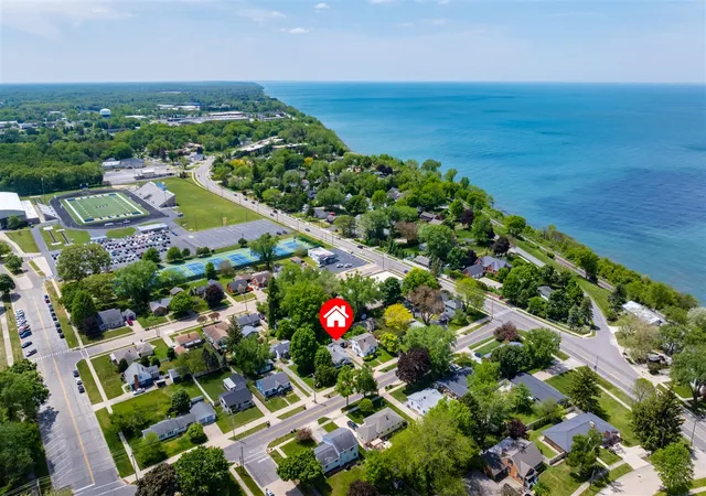 Homes for sale in Saint Joseph, MI | 314 Wallace Ave, Saint Joseph, MI 49085 | MLS# 70534072