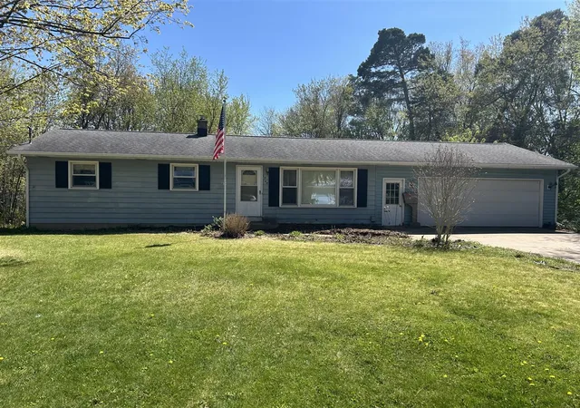 Homes for sale in Holland, MI | 1744 State St, Holland, MI 49424 | MLS# 70528363