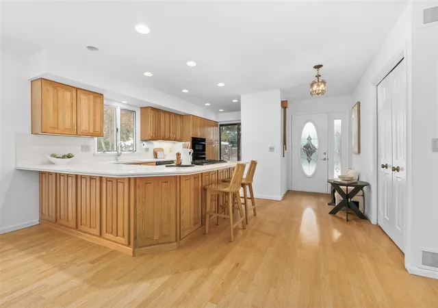 Listing Photo 5 - Condo for sale in building located at 6134 Parview Dr, Grand Rapids, MI 49546