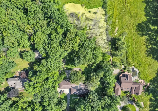 40th image of 8751 Warren Rd, Plymouth, MI 48170 | MLS# 70477940