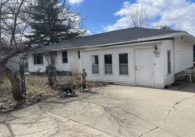 Homes for sale in Hastings, MI | 5024 Hwy 37, Hastings, MI 49058 | MLS# 70523979