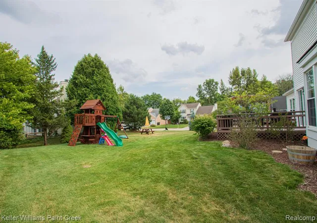 41st image of 605 Thornridge Dr, Rochester Hills, MI 48307 | MLS# 61019070