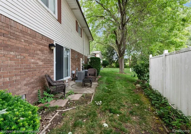 Homes for sale in Harrison Township, MI | 35766 Union Lake Rd, Harrison Township, MI 48045 | MLS# 61004101