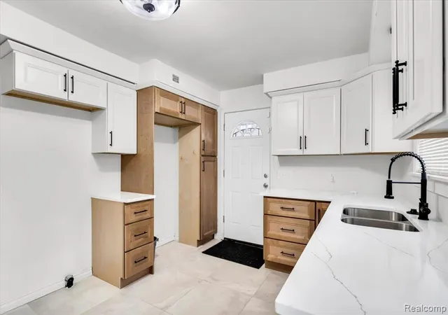 5th image of 14145 Faust Ave, Detroit, MI 48223 3541 | MLS# 61002702