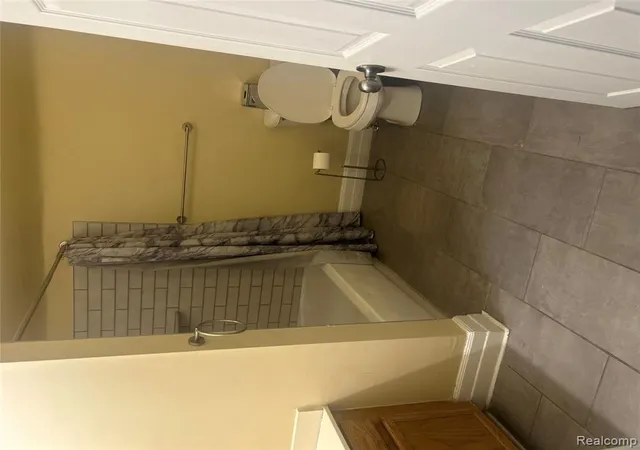 5th image of 5931 N Mcclellan St, Detroit, MI 48213 | MLS# 60994760