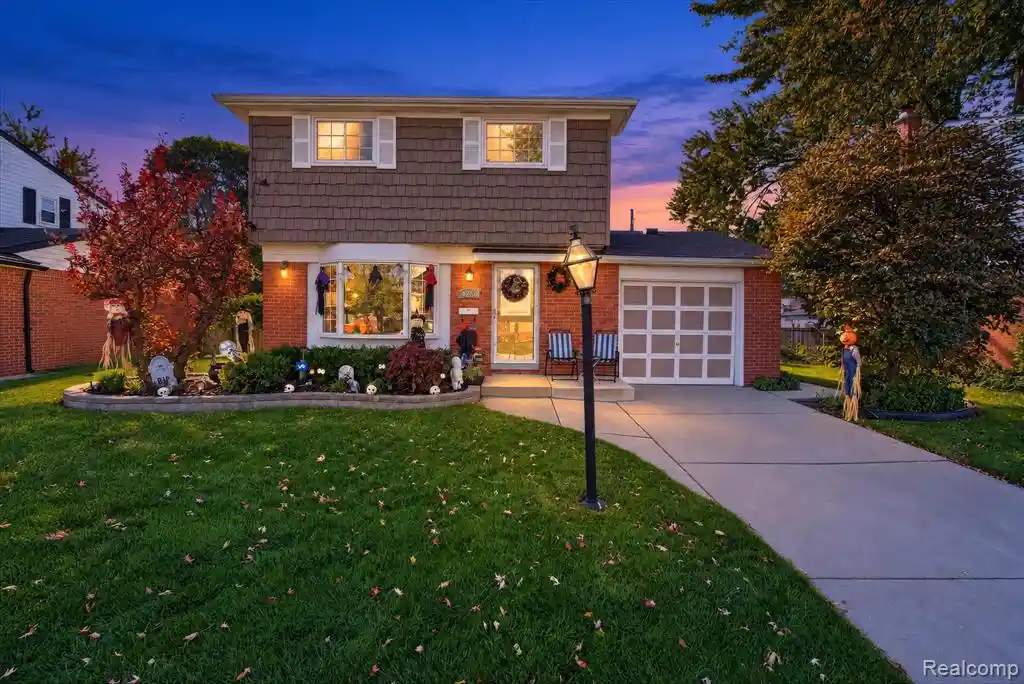 Photo 1 of Single family home for sale at 32505 Steinhauer St, Westland, MI 48186 5261 | MLS# 61040784 | Listing updated on 2026-10-24