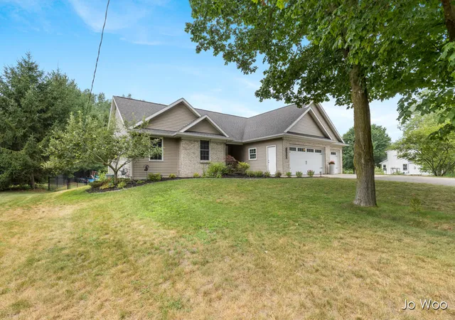 Photo 2 of Sale Pending at 3529 Buttrick Ave, Ada, MI 49301 | MLS# 70547302 | Listing updated on 2026-08-18