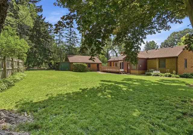 Homes for sale in Ann Arbor, MI | 2678 Valley Dr, Ann Arbor, MI 48103 | MLS# 70543686