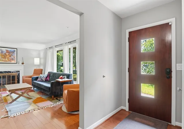 Homes for sale in Ann Arbor, MI | 2678 Valley Dr, Ann Arbor, MI 48103 | MLS# 70543686