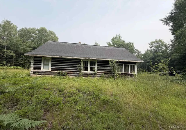 Photo 3 of Single family home for sale at Cabin Fever N River Rd, Gulliver, MI 49840 | MLS# 50215754 | Listing updated on 2026-07-27