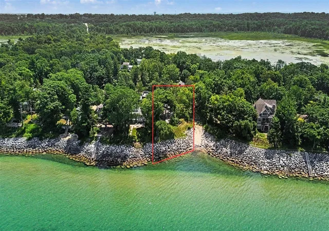 Photo 2 of Single family home for sale at 5924 Dunham Ln, Stevensville, MI 49127 | MLS# 70545974 | Listing updated on 2026-08-31